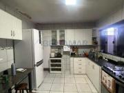 Sobrado Residencial com 7 Quartos, Lote Vazado e 4 Vagas...