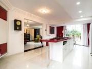 Sobrado Residencial Jardim das Américas Área Útil: 297,5...