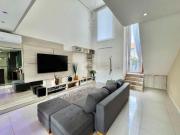 Sobrado semi mobiliado com 3 dormitórios no bairro Mont... Sobrado semi mobiliado com 3 dormitórios no bairro Mont...