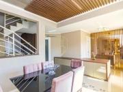 Sobrado semi mobiliado em Santa Felicidade