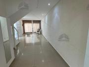 Sobrado todo reformado de 240 m² a venda na Vila...