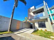 Sobrado triplex alto padrão não geminado, com terraço...