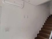 Sobrado Triplex com 3 Quartos no Canto do Forte em Praia...