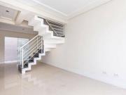 Sobrado Triplex com 4 dormitórios à venda, 137 m² por R$...