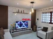 Sobrado tríplex de esquina com piscina ? Villa Branca,...