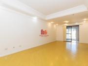 Sobrado triplex em condomínio à venda no Novo Mund