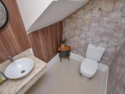 Sobrado triplex em condomínio com 4 dormitórios – 100 %...