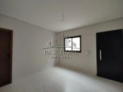 Sobrado triplex em condomínio com 4 dormitórios, terraço...