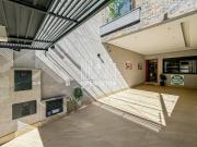 SOBRADO TRIPLEX NOVO E MOBILIADO, COM 4 QUARTOS E...