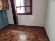 Sobrado à venda com 3 quartos, sendo 1 suíte, em...