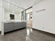 Sobrado Ã venda e para alugar em Campinas, Residencial...