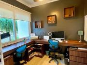 Sobrado à venda em Valinhos, Chácaras Alpina, com 5...