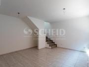 Sobrados em condomínio fechado à venda na Vila Santa...