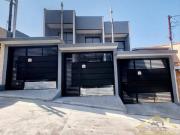 Sobrados Novos sendo 3 Dormitórios, Piscina, Jd das Flores