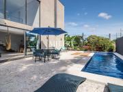 Sobre casa com 280 m² para alugar ou à venda em Curitiba PR