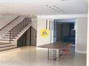 Sobre casa com 370 m² à venda ou para alugar em São Paulo SP