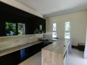 Sobre casa com 519 m² para alugar ou à venda em Itu SP