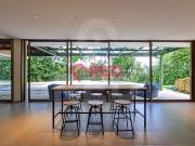 Sobre casa com 536 m² à venda ou para alugar em Ibiúna SP