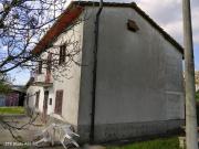 Soci casa singola con 8000 mq. terreno recintato oltre...