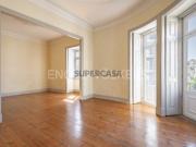 Sofisticado T6 em Santo António