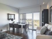 Sofisticado T2 com Vista Mar na Charneca de Caparica