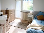 Sofort bezugsbereit! Helles WG Zimmer MIT BALKON | U...