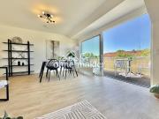 Sofort einziehen! Moderne 4 Zimmer Wohnung mit 2...