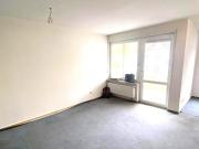 Sofort freie 3 Zimmer Wohnung mit Balkon, TG Stellplatz...