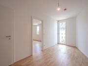Sofort verfügbar. Erstbezug: Sonnige Zwei Zimmer Wohnung...