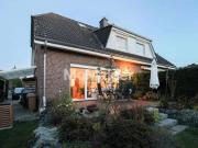 Sofort wohlfühlen: 5 Zi. DHH mit Garten in Hannover Anderten