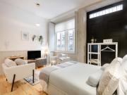 Sol Modern Studio @ Batalha Metro