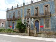 Solar histórico com 8 quartos, garagem e 15ha de terreno...