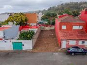 Solar urbano en Teror El Palmar