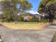 SOLD in 13 days by Private Sale Thinking of Selling call...