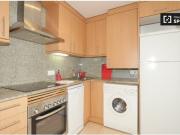 Soleado apartamento de 1 dormitorio con balcón en...