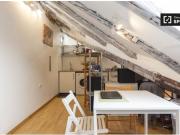 Soleado estudio con aire acondicionado en alquiler en...