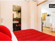 Soleado estudio en alquiler cerca del Metro en Puerta...