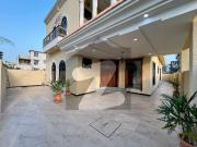 Solid house at Reasonable Price Bahria Town Phase 8