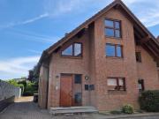 Solides 2.5 Parteien Haus mit freier 5 Zimmer Wohnung...