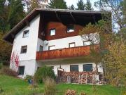 Solides Wohnhaus mit Potenzial in ruhiger Waldrandlage Solides Wohnhaus mit Potenzial in ruhiger Waldrandlage