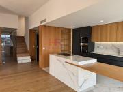 SOLUM VENDE SE T3+1 EM DUPLEX COM TERRAÇO E GARAGEM