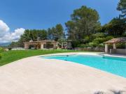 Somptueuse propriété de 540 m² avec piscine et garage,...