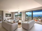 Somptueux appartement refait à neuf avec vue mer...