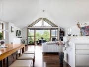 Sonne und See erleben: geräumige 3 Zimmer Dachgeschoß...