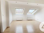 Sonnenterrasse! Kulturelle Vielfalt im Kreta Viertel...