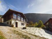 SONNIG UND RUHIG MIT BERGBLICK