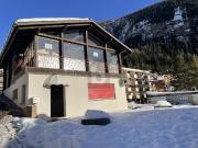 SONNIG UND RUHIG MIT BERGBLICK