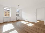SONNIGE 2 ZIMMER / ALTBAUWOHNUNG / NÄHE LEIPZIGER PLATZ...