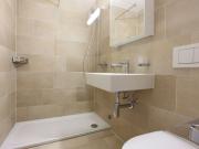 Sonnige 3,5 Zimmer Dachwohnung Nähe der Langen Erlen