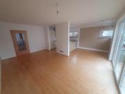 Sonnige 3 Zimmer Wohnung mit Balkon und Loggia, Wallbox.